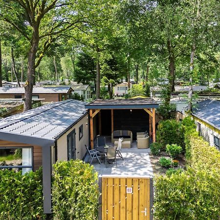 Veluwe Hoenderloo Luxury Chalet With Private Sauna And Hot Tub - Swimming Pool Tennis Court Supermarket Bowling Alley Theatre And Entertainment For Children Dış mekan fotoğraf