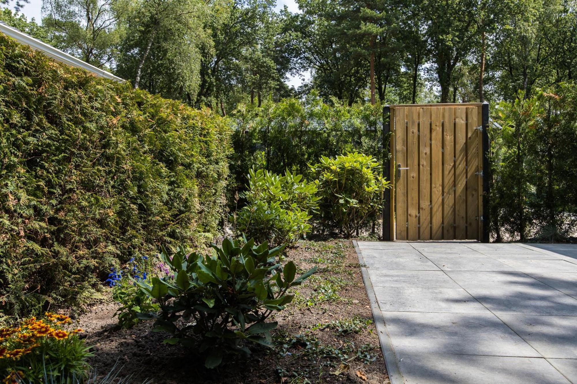 Veluwe Hoenderloo Luxury Chalet With Private Sauna And Hot Tub - Swimming Pool Tennis Court Supermarket Bowling Alley Theatre And Entertainment For Children Dış mekan fotoğraf