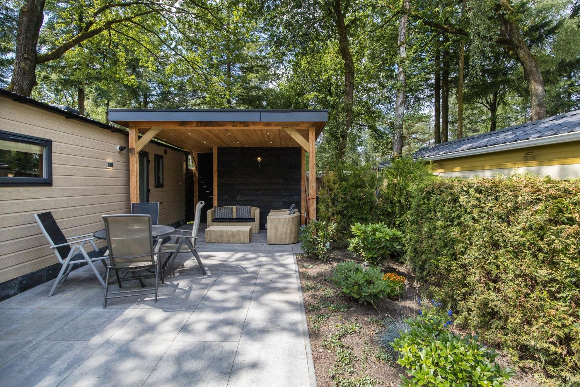 Veluwe Hoenderloo Luxury Chalet With Private Sauna And Hot Tub - Swimming Pool Tennis Court Supermarket Bowling Alley Theatre And Entertainment For Children Dış mekan fotoğraf