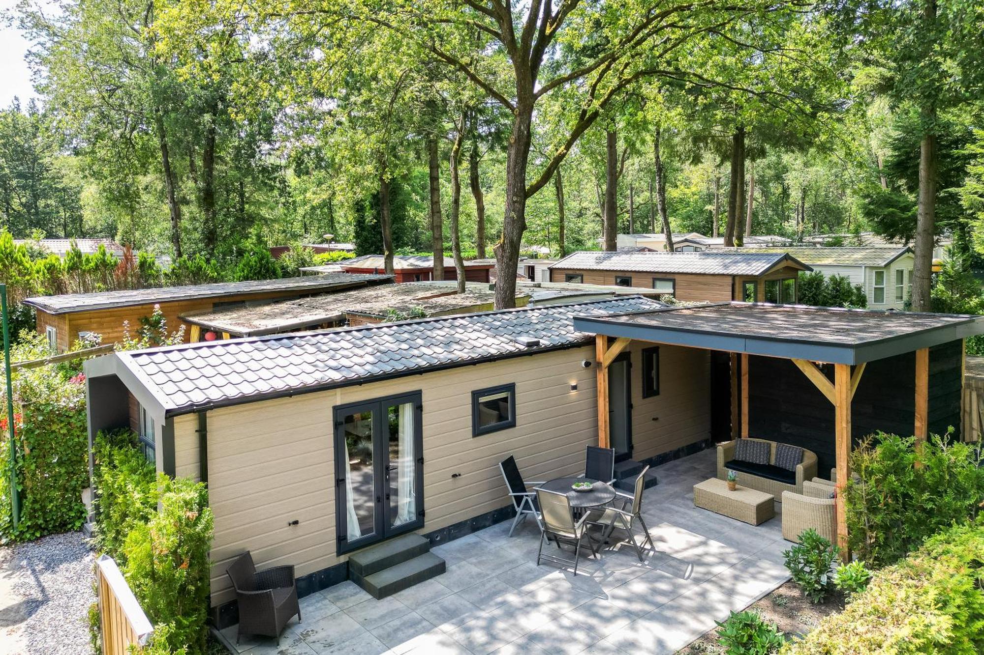Veluwe Hoenderloo Luxury Chalet With Private Sauna And Hot Tub - Swimming Pool Tennis Court Supermarket Bowling Alley Theatre And Entertainment For Children Dış mekan fotoğraf