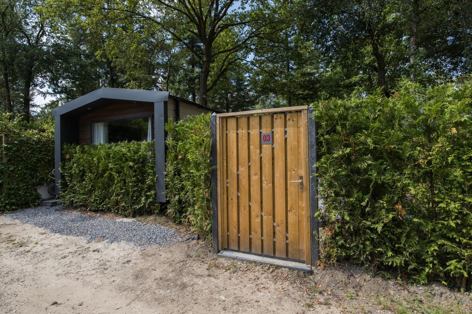 Veluwe Hoenderloo Luxury Chalet With Private Sauna And Hot Tub - Swimming Pool Tennis Court Supermarket Bowling Alley Theatre And Entertainment For Children Dış mekan fotoğraf
