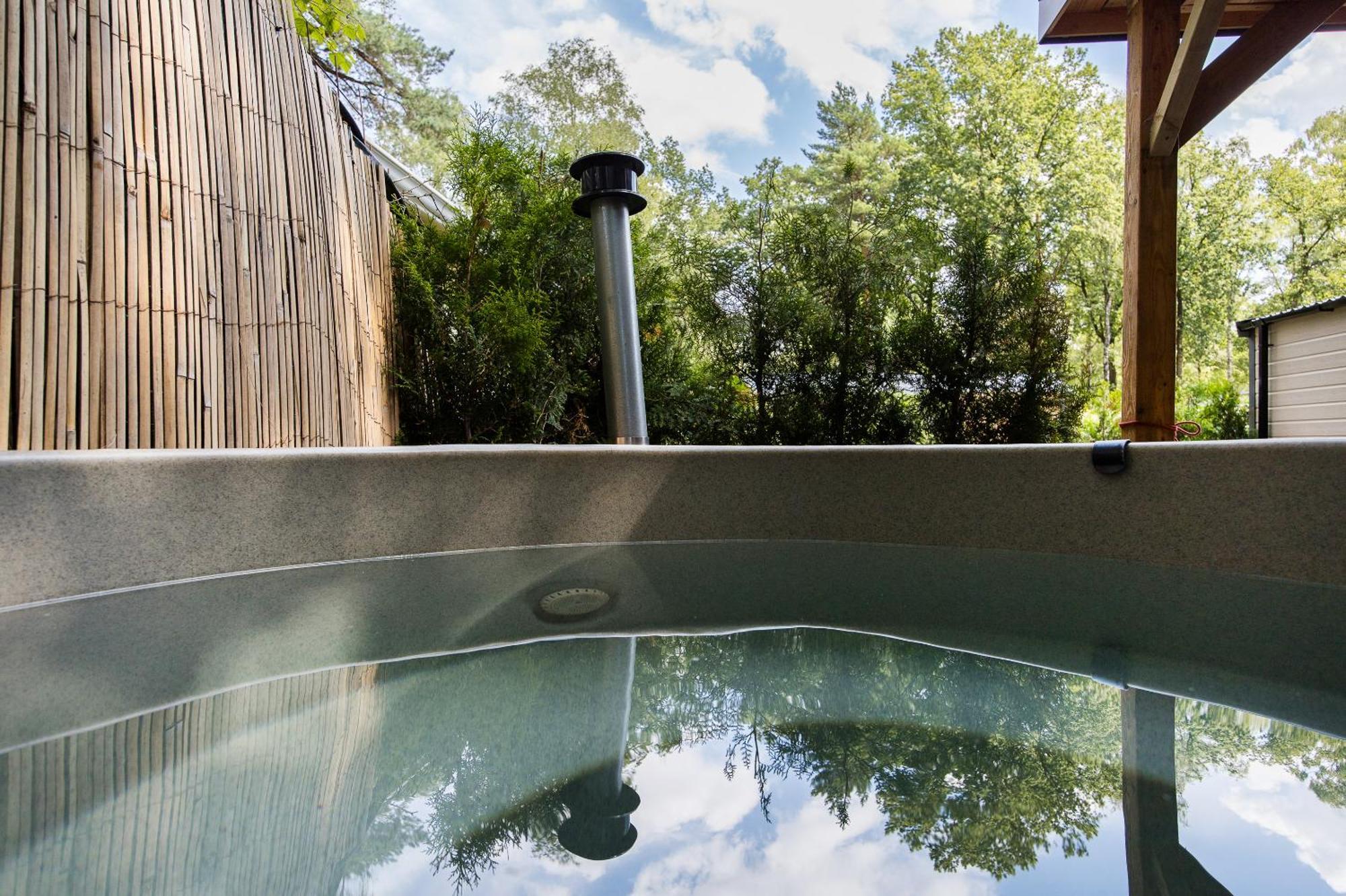 Veluwe Hoenderloo Luxury Chalet With Private Sauna And Hot Tub - Swimming Pool Tennis Court Supermarket Bowling Alley Theatre And Entertainment For Children Dış mekan fotoğraf