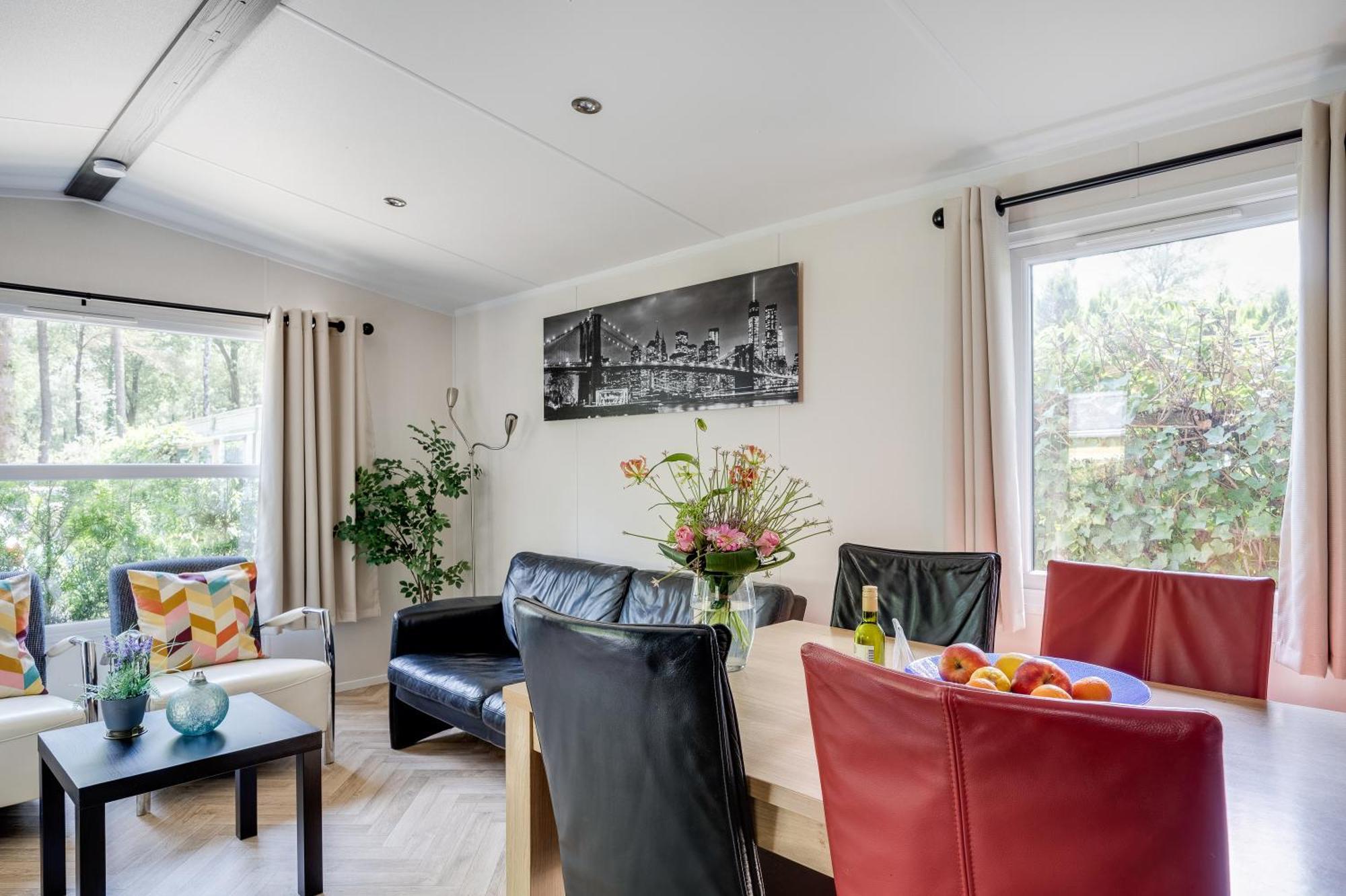 Veluwe Hoenderloo Luxury Chalet With Private Sauna And Hot Tub - Swimming Pool Tennis Court Supermarket Bowling Alley Theatre And Entertainment For Children Dış mekan fotoğraf